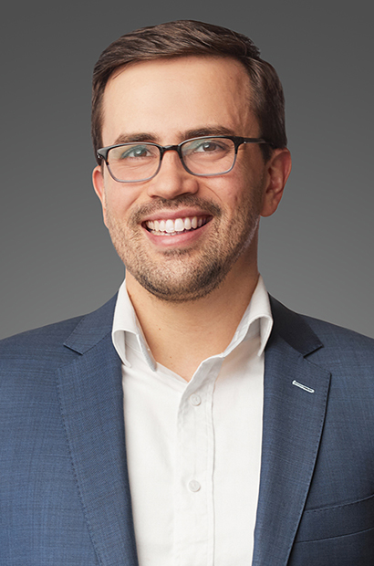 Advisor Headshot
