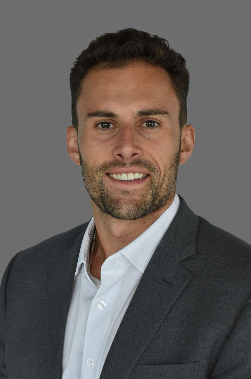 Advisor Headshot